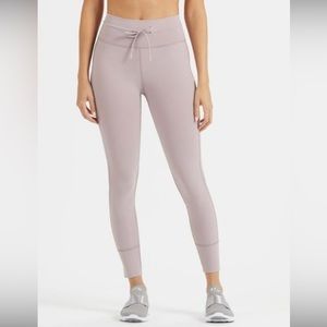 Vuori Daily Leggings - NWT